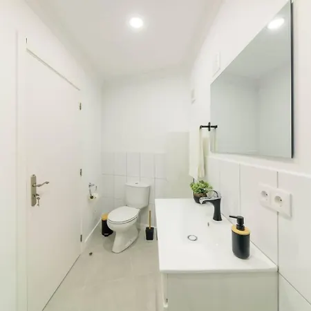 Dom wakacyjny Debbie & Cris House By Mth
