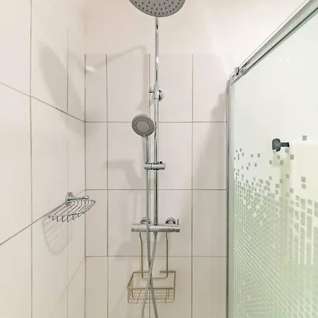 Debbie & Cris House By Mth Tatil Evi *