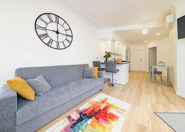 Debbie & Cris House By Mth בית נופש *