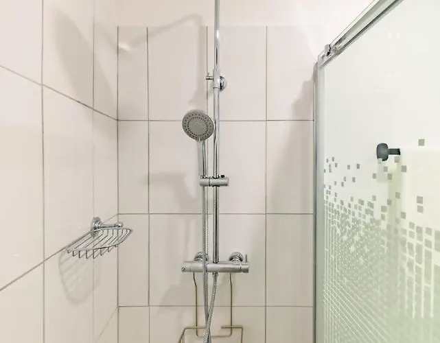 Debbie & Cris House By Mth בית נופש *